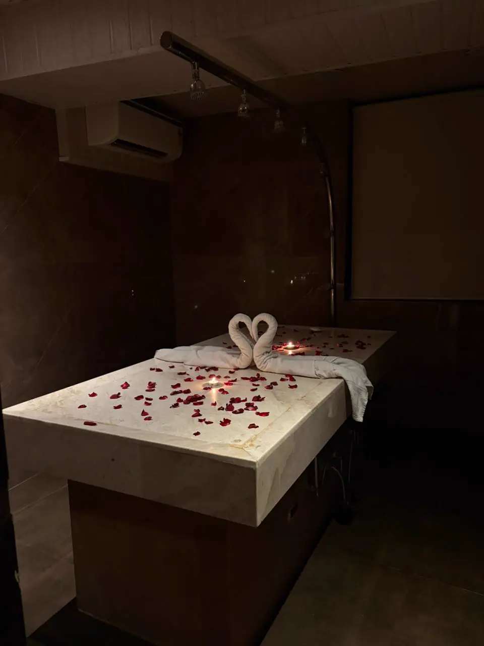 Mitram Luxury Spa reception with warm brass lighting